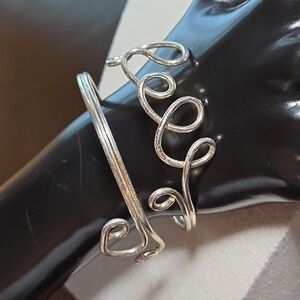 Silver Tone Free Form Bracelet